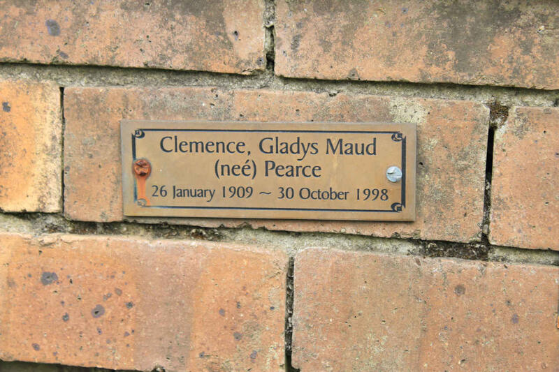 CLEMENCE Gladys Maud nee PEARCE 1909-1998