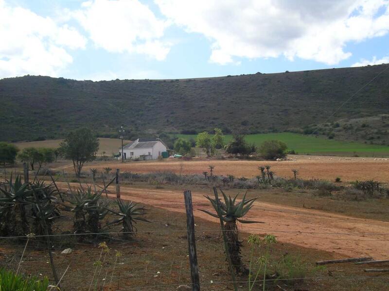 1. The farmhouse Hemelroodt in the Herbertsdale district