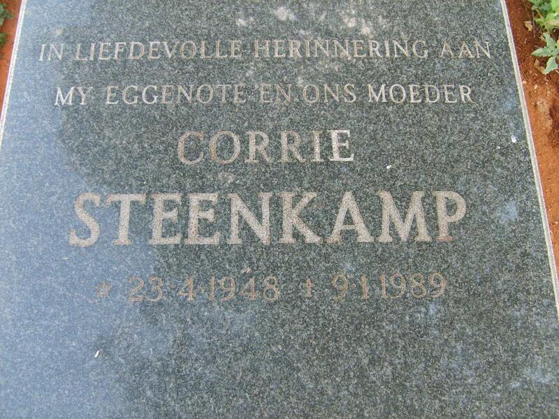 STEENKAMP Corrie 1948-1989