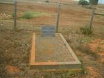 Western Cape, RIVERSDALE district, Middeldrift vao Valsch Rivier 331, farm cemetery