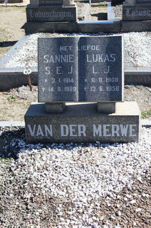 MERWE Lukas J., van der 1908-1958 & Sannie E.J. 1914-1989