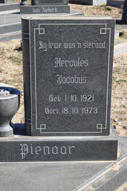 PIENAAR Hercules Jacobus 1921-1973