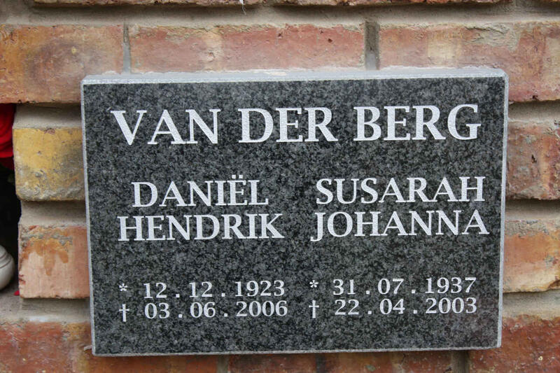 BERG Daniel Hendrik, van der 1923-2006 & Susarah Johanna 1937-2003
