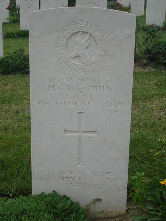 PRETORIUS H.S. -1945