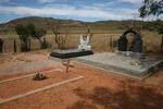 Northern Cape, NAMAQUALAND district, Kamieskroon, Ouss 463, Blyderus, farm cemetery_1