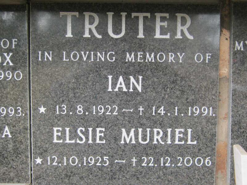 TRUTER Ian 1922-1991 & Elsie Muriel 1925-2006