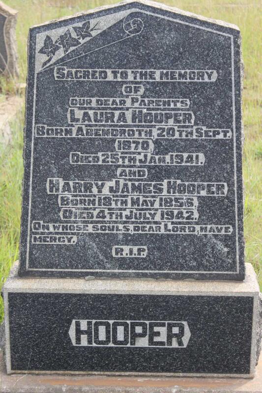 HOOPER Harry James 1856-1942 & Laura 1870-1941