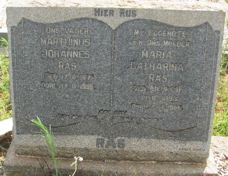 RAS Marthinus Johannes 187?-1956 & Maria Catharina BEUKES 1869-1956