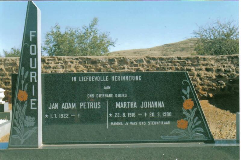 FOURIE Jan Adam Petrus 1922- & Martha Johanna 1916-1980