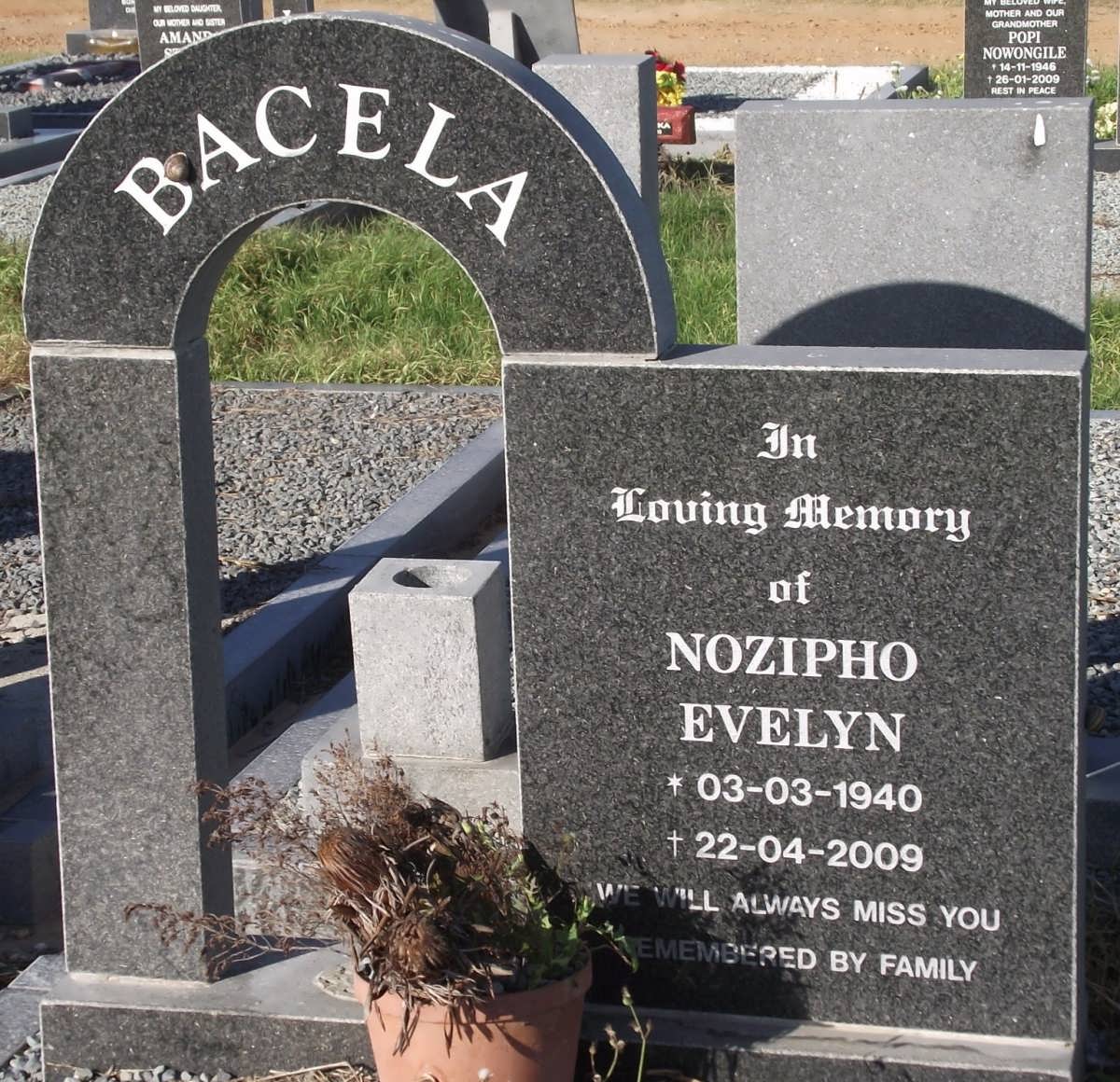 BACELA Nozipho Evelyn 1940-2009