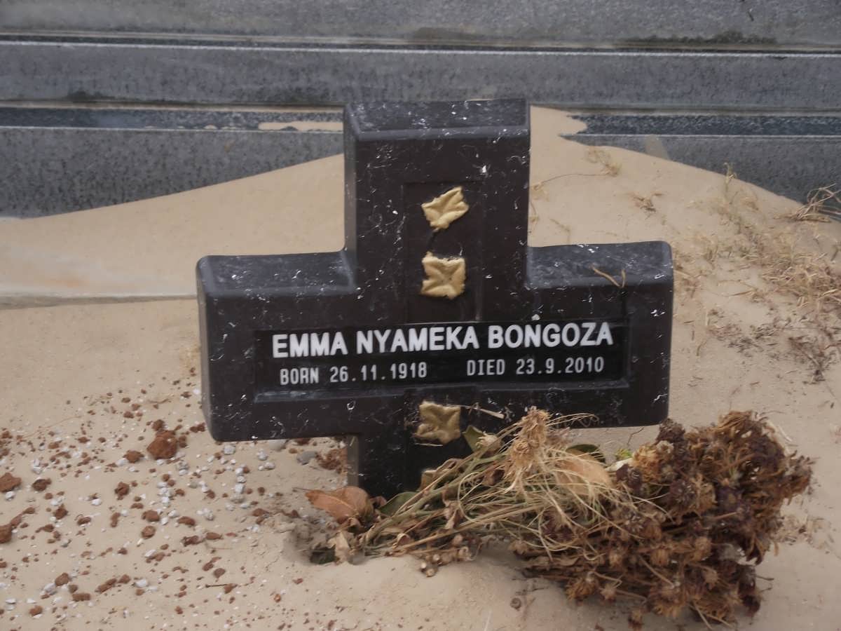 BONGOZA Emma Nyameka 1918-2010