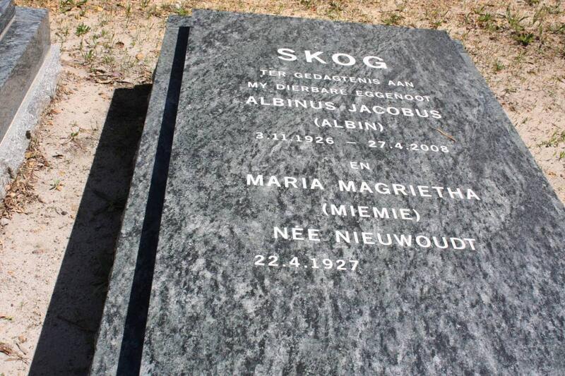 SKOG Albinus Jacobus 1926-2008 & Maria Magrietha NIEUWOUDT 1927-