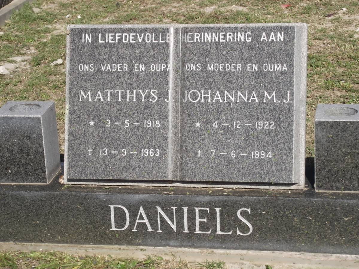 DANIELS Matthys 1918-1963 & Johanna M.J. 1922-1994