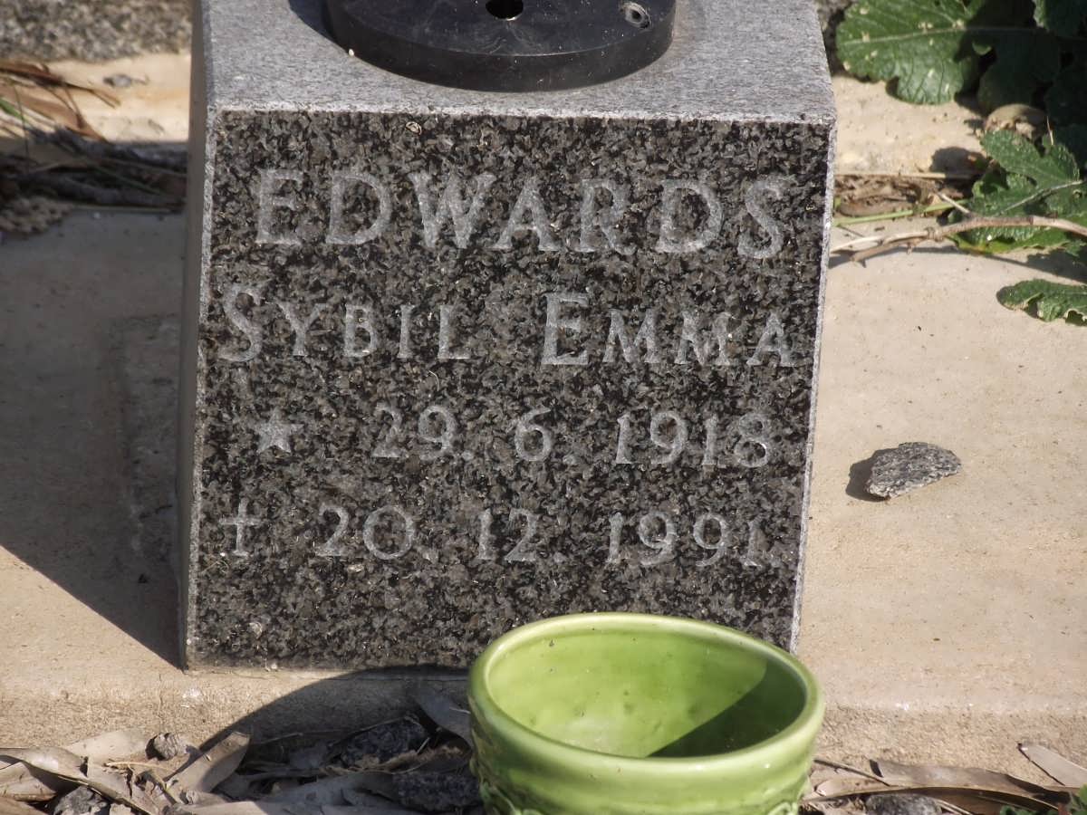 EDWARDS Sybil Emma 1918-1991