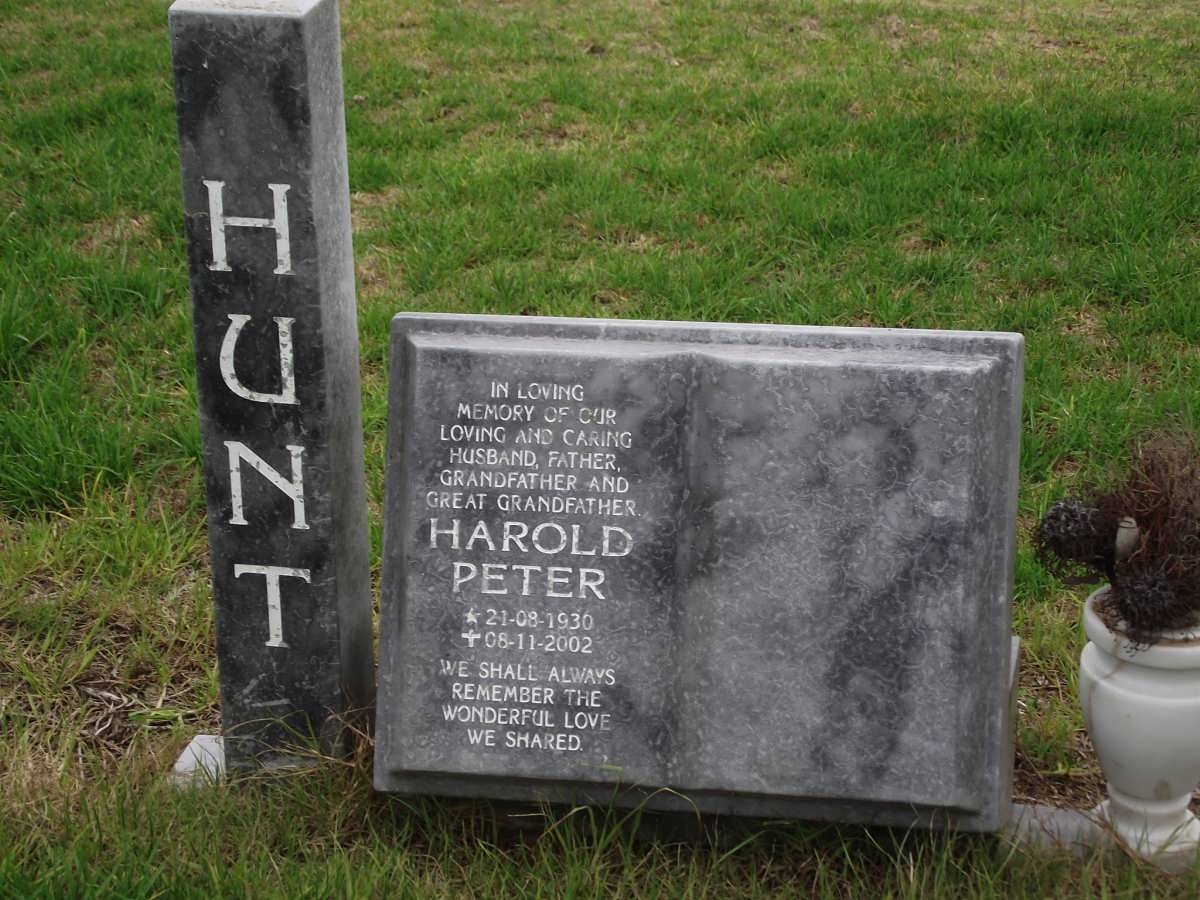 HUNT Harold Peter 1930-2002