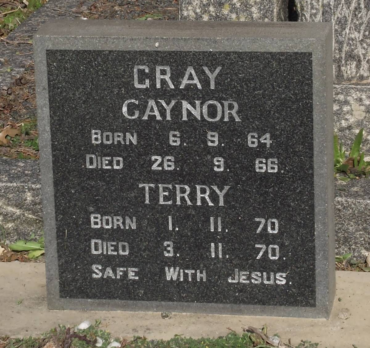 GRAY Gaynor 1964-1966 :: GRAY Terry 1970-1970