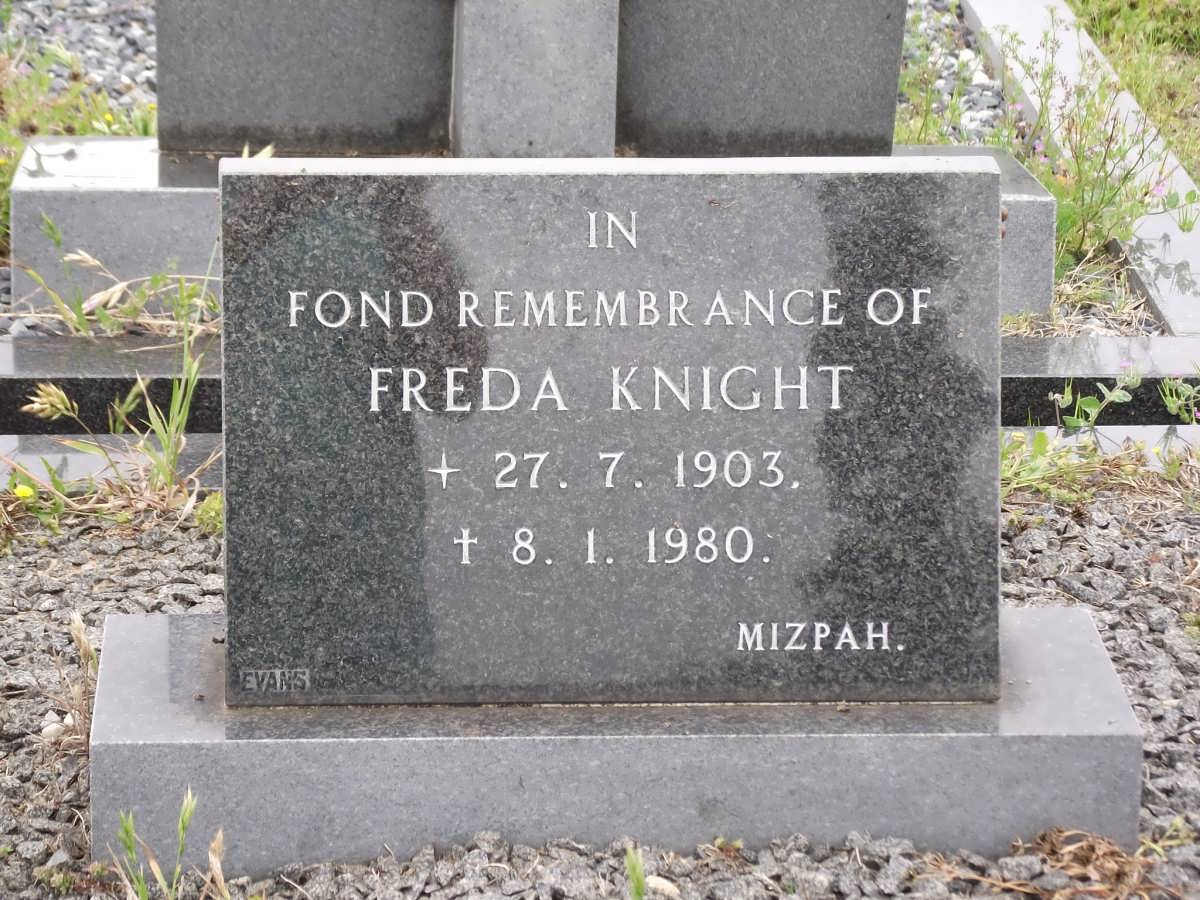 KNIGHT Freda 1903-1980