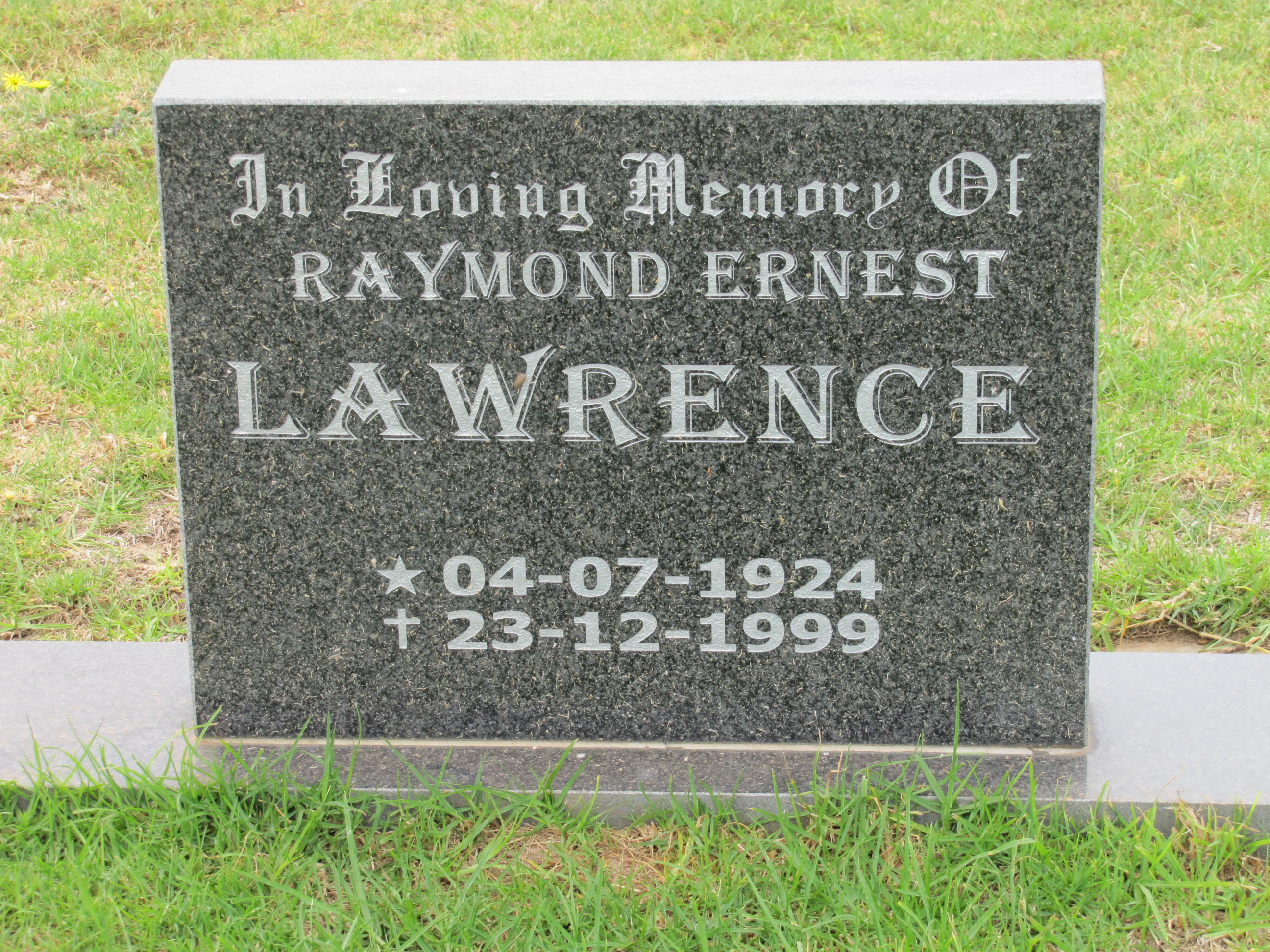 LAWRENCE Raymond Ernest 1924-1999