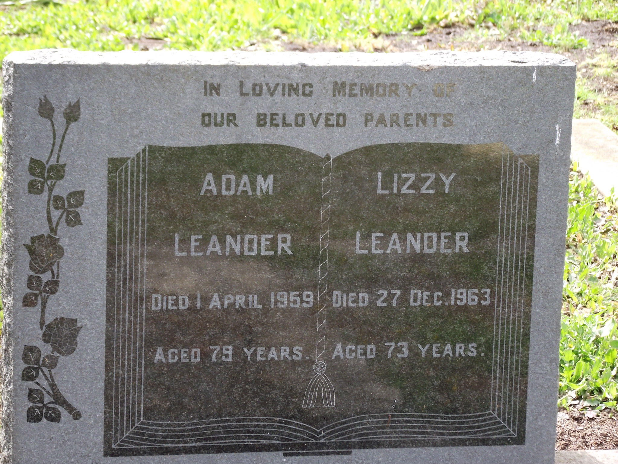 LEANDER Adam -1959 & Lizzy -1963