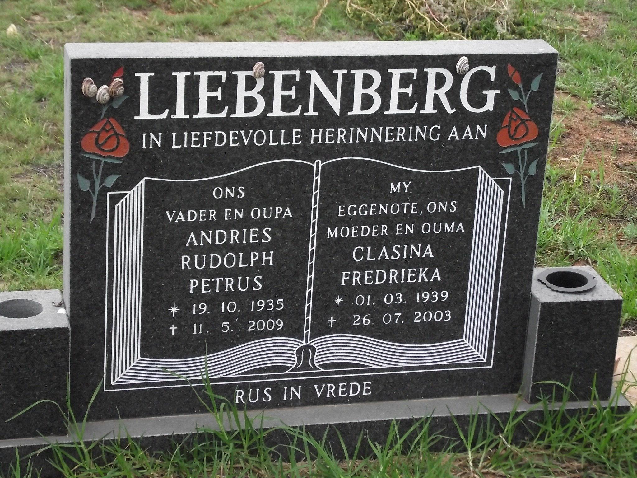 LIEBENBERG Andries Rudolph Petrus 1935-2009 & Clasina Fredrieka 1939-2003