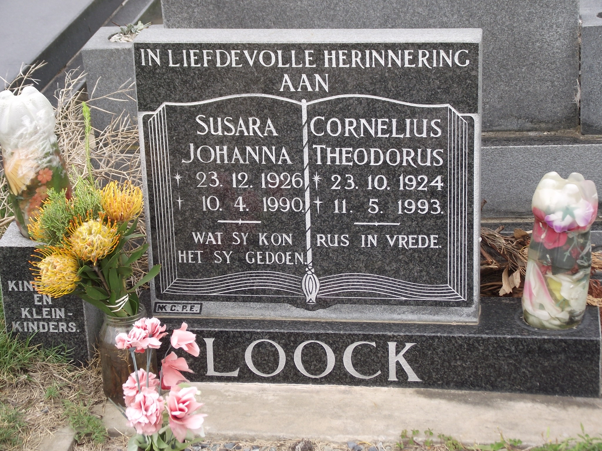 LOOCK Cornelius Theodorus 1924-1993 & Susara Johanna 1926-1990