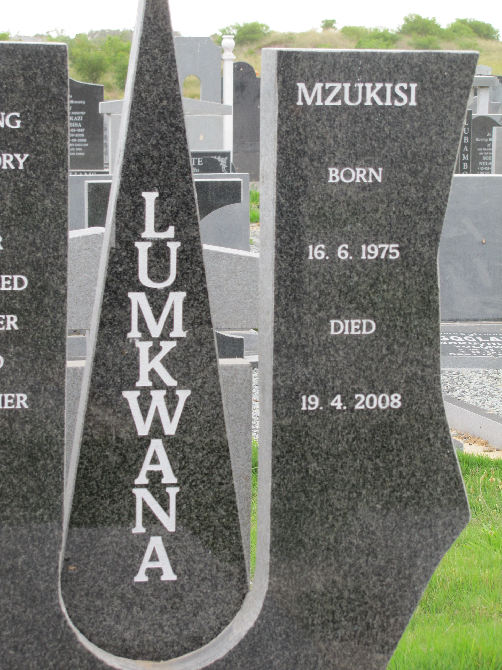 LUMKWANA Mzukisi 1975-2008