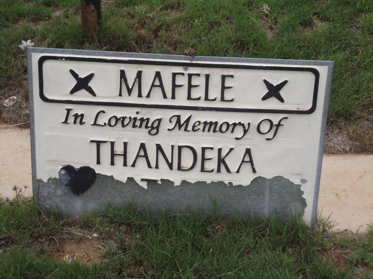 MAFELE Thandeka 1967-2004