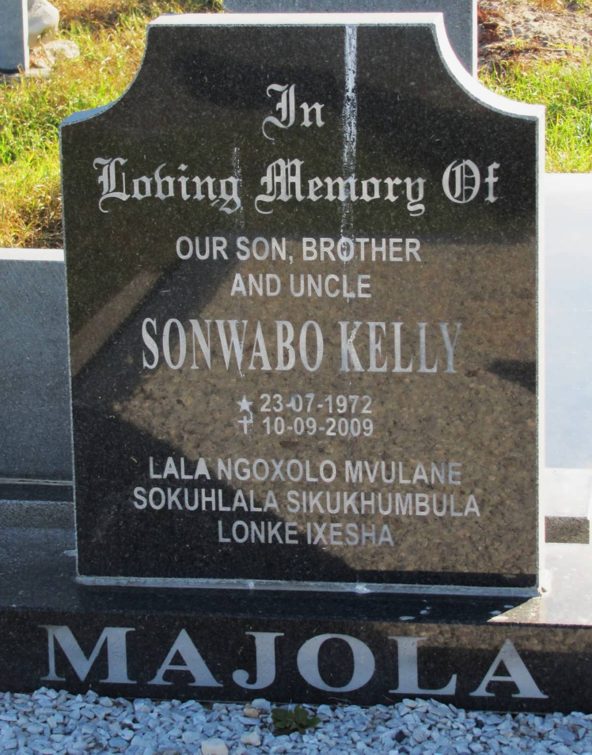 MAJOLA Sonwabo Kelly 1972-2009
