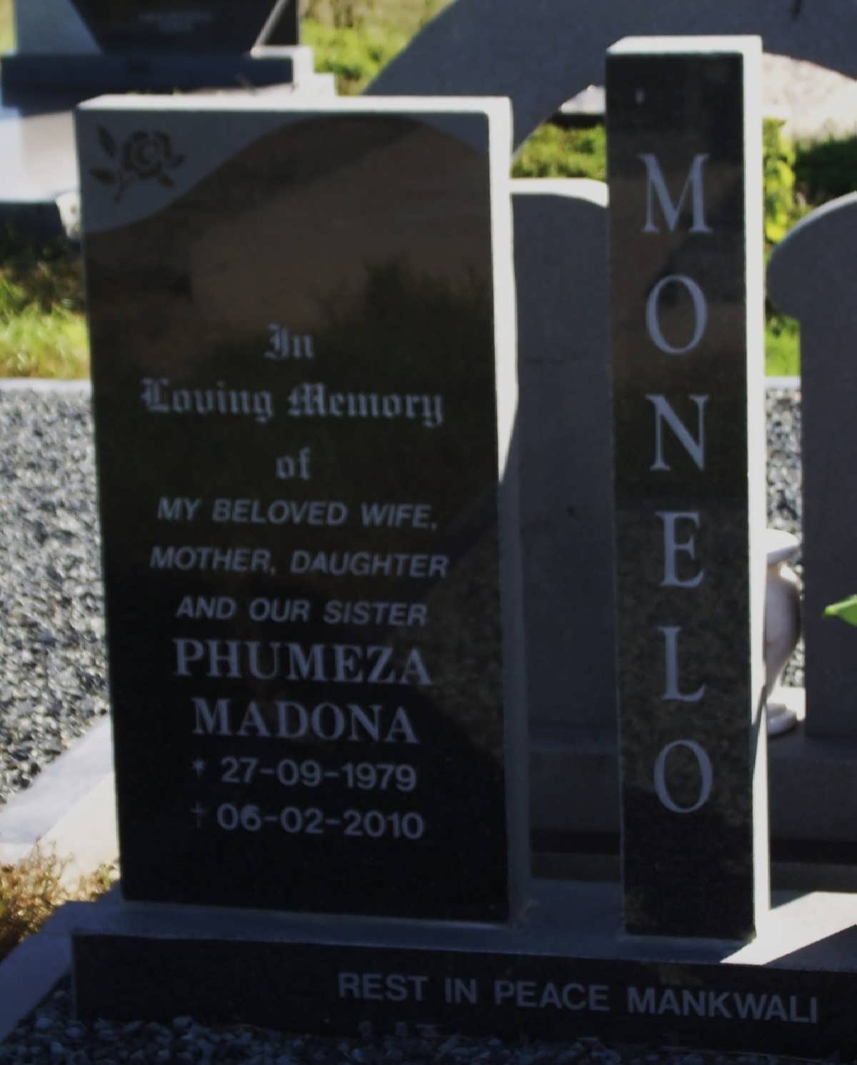 MONELO Phumeza Madona 1979-2010