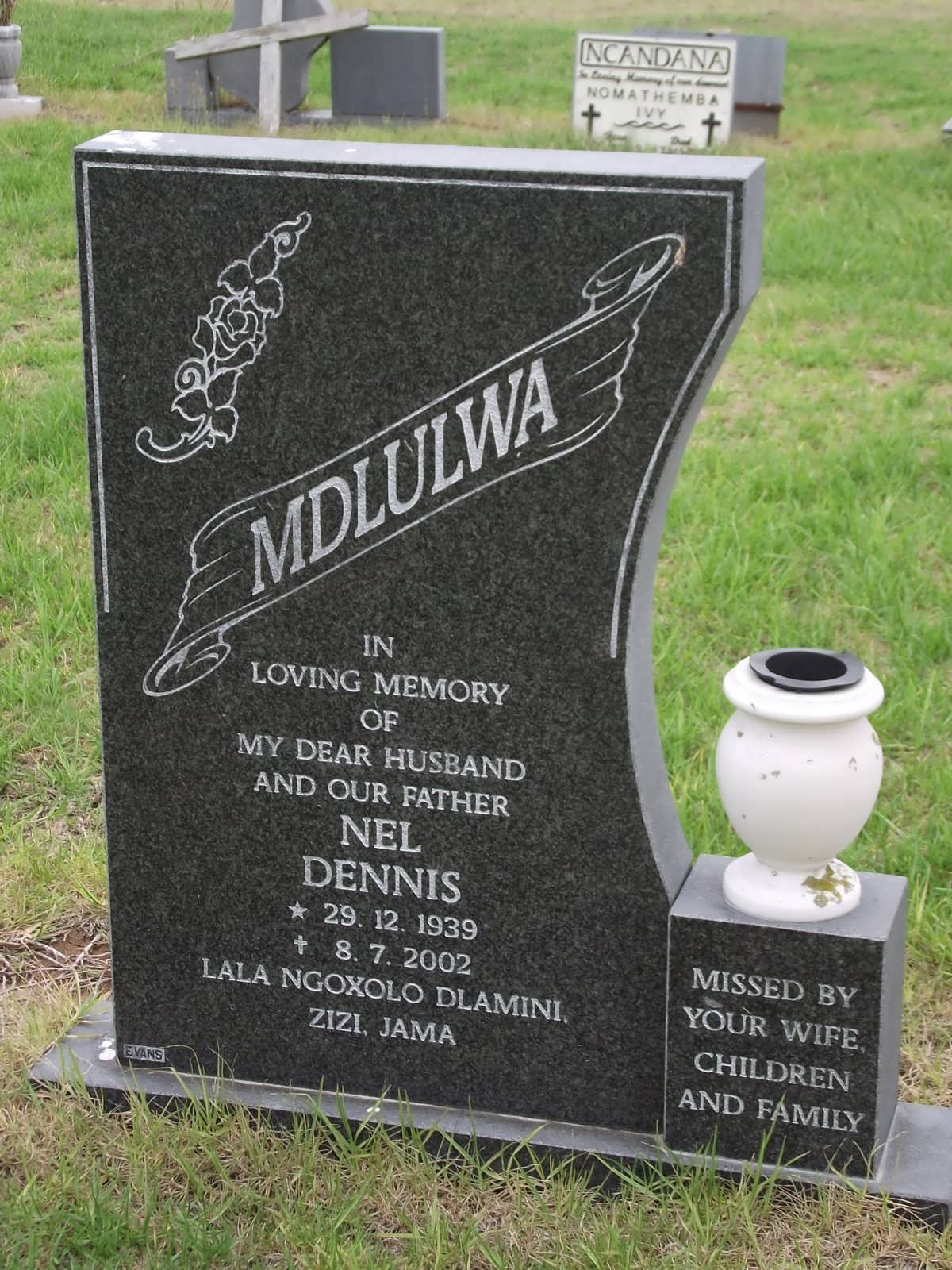MDLULWA Nel Dennis 1939-2002