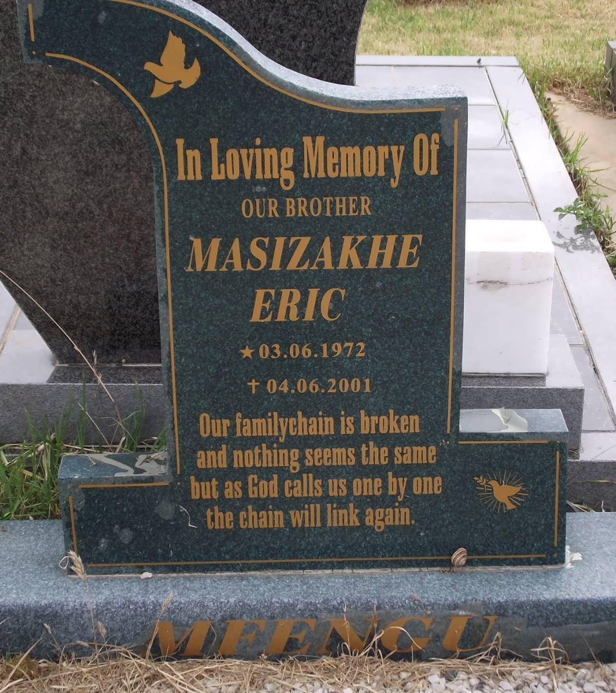 MFENGU Masizakhe Eric 1972-2001