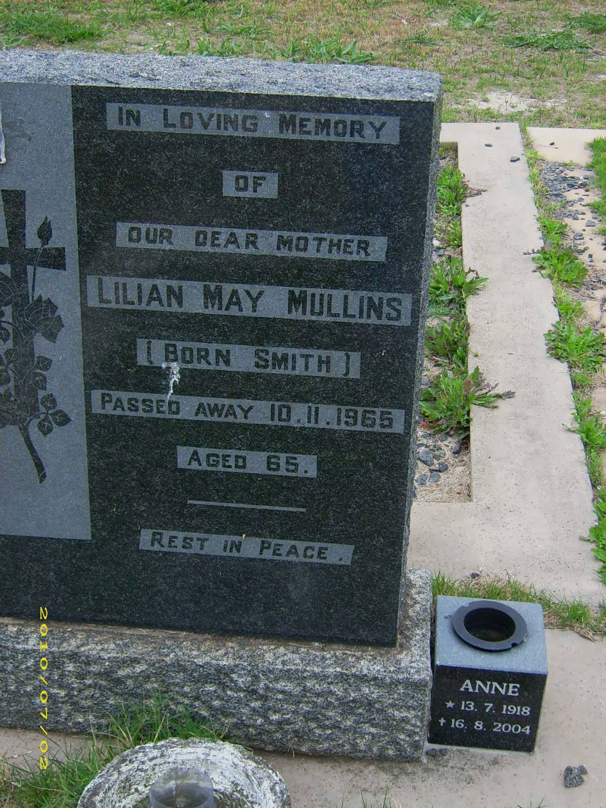 MULLINS Lillian May nee SMITH -1965 :: MULLINS Anne 1918-2004