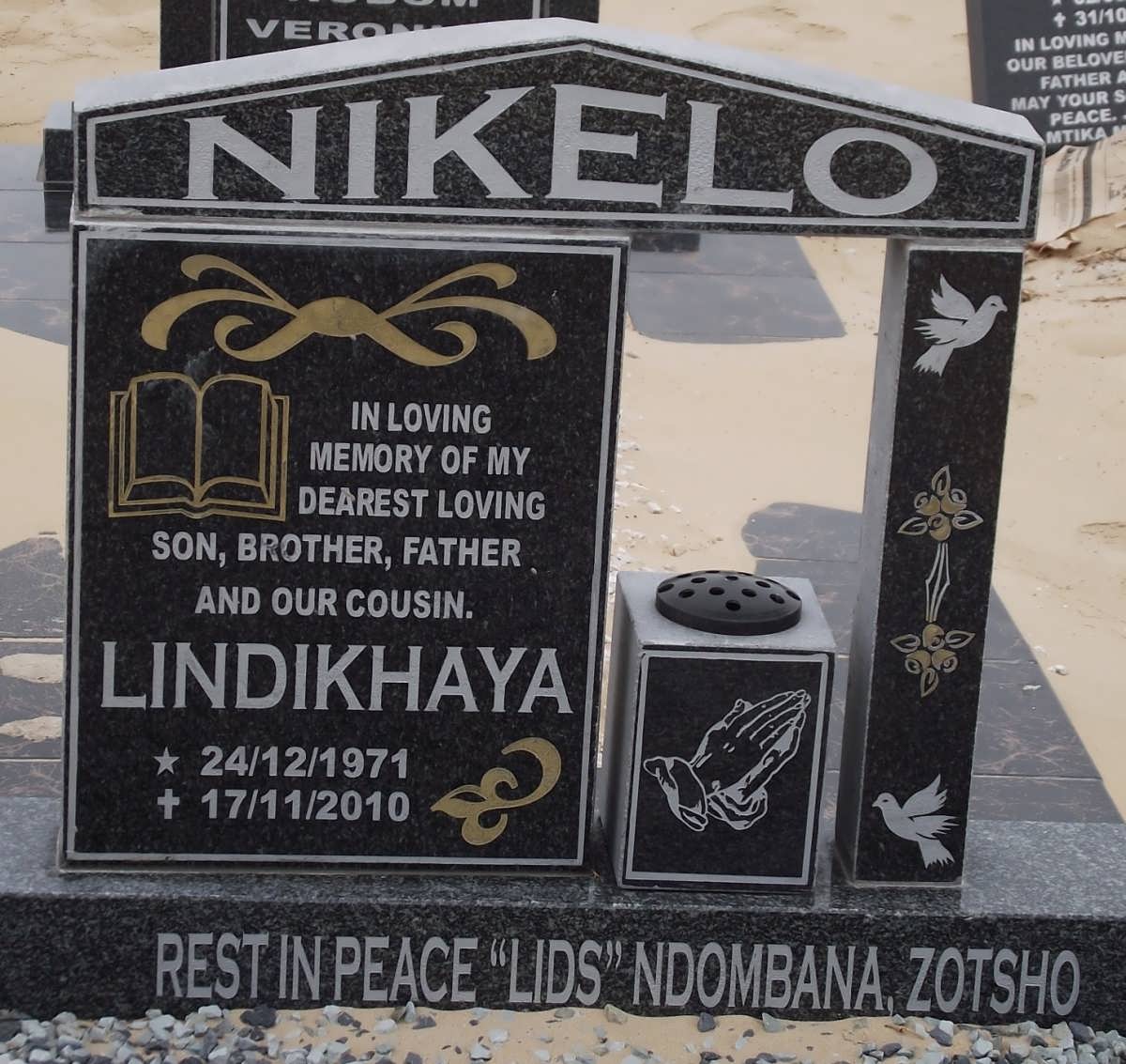 NIKELO Lindikhaya 1971-2010