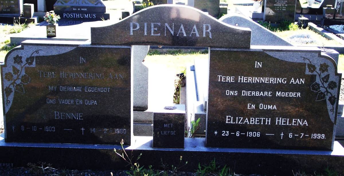 PIENAAR Bennie 1903-1980 & Elizabeth Helena 1906-1999