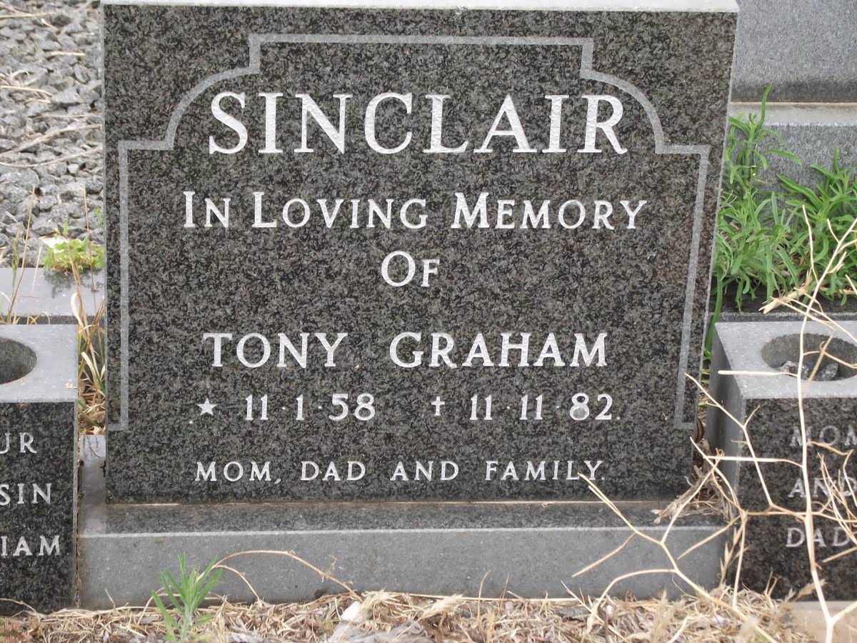 SINCLAIR Tony Graham 1958-1982