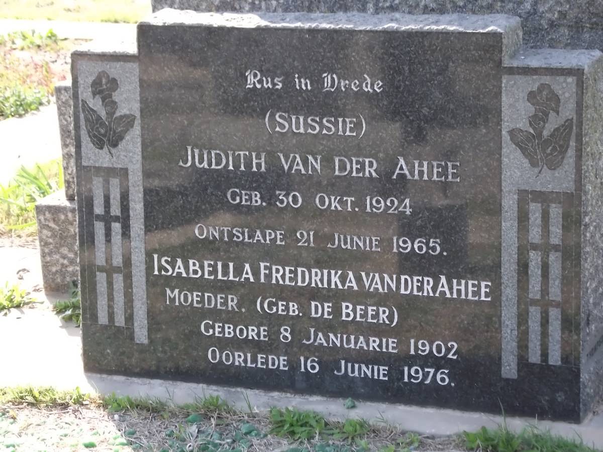 AHEE Judith, van der 1924-1965 :: AHEE Isabella Frederika, van der nee DE BEER 1902-1976