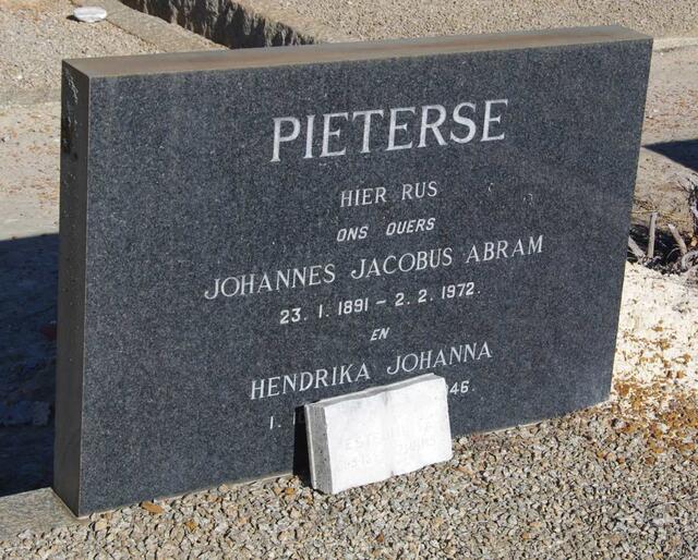 PIETERSE Johannes Jacobus Abram 1891-1972 & Hendrika Johanna -??46