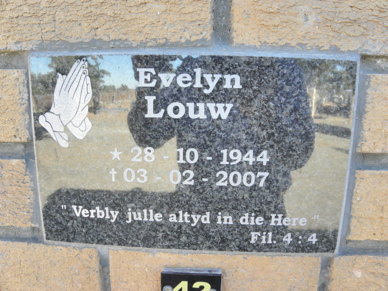 LOUW Evelyn 1944-2007