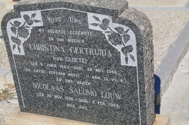 LOUW Nicolaas Salomo 1870-1968 & Christina Gertruida CLOETE 1882-1948