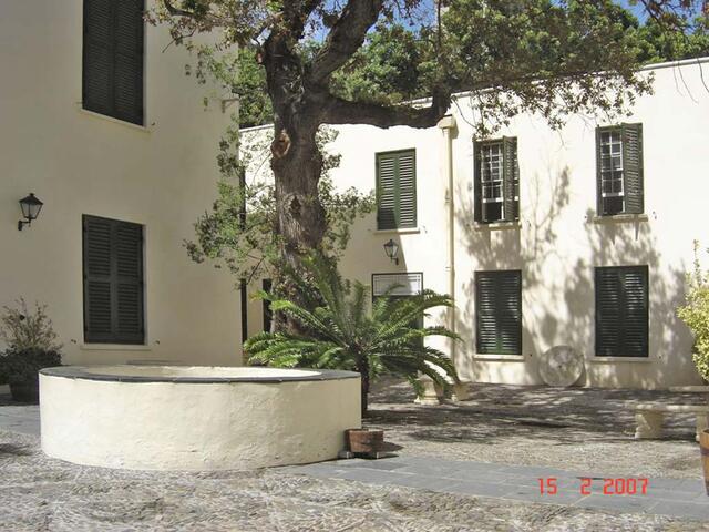 1. The Old Slave Lodge or Cultural Museum, Cape Town