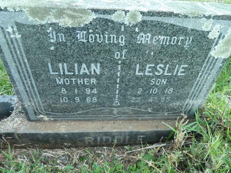 RIDDLE Lilian 1894-1968 :: RIDDLE Leslie 1918-1995