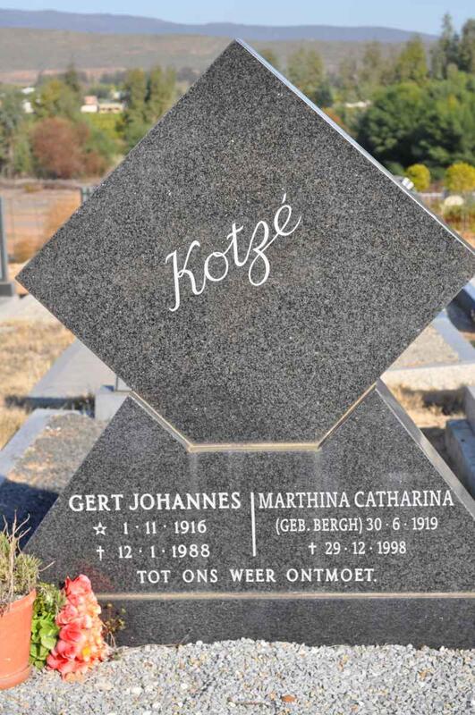 KOTZE Gert Johannes 1916-1988 & Marthina Catharina BERGH 1919-1998