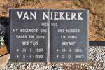 NIEKERK Bertus, van 1907-1992 & Mynie 1910-2007