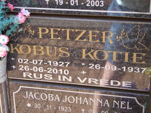 PETZER Kobus 1927-2010 & Kotie 1937-