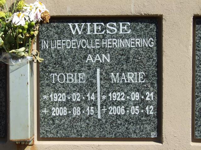 WIESE Tobie 1920-2008 & Marie 1922-2006