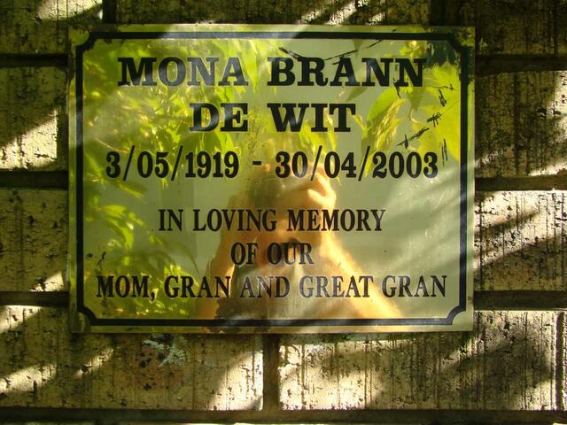 WIT Mona Brann, de 1919-2003
