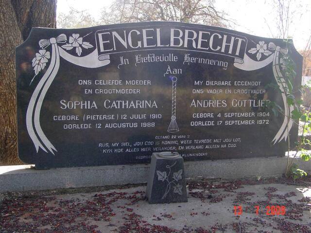 ENGELBRECHT Andries Gottlieb 1904-1972 & Sophia Catharina PIETERSE 1910-1988