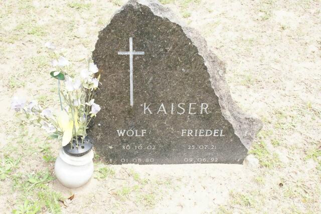 KAISER Wolf ??02-??80 :: KAISER Freidel ??21-??92