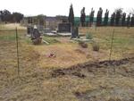 Gauteng, KRUGERSDORP district, Lanseria, Lindley 528 JQ, farm cemetery_3