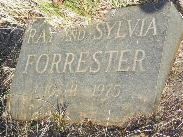 FORRESTER Ray -1975 & Sylvia -1975